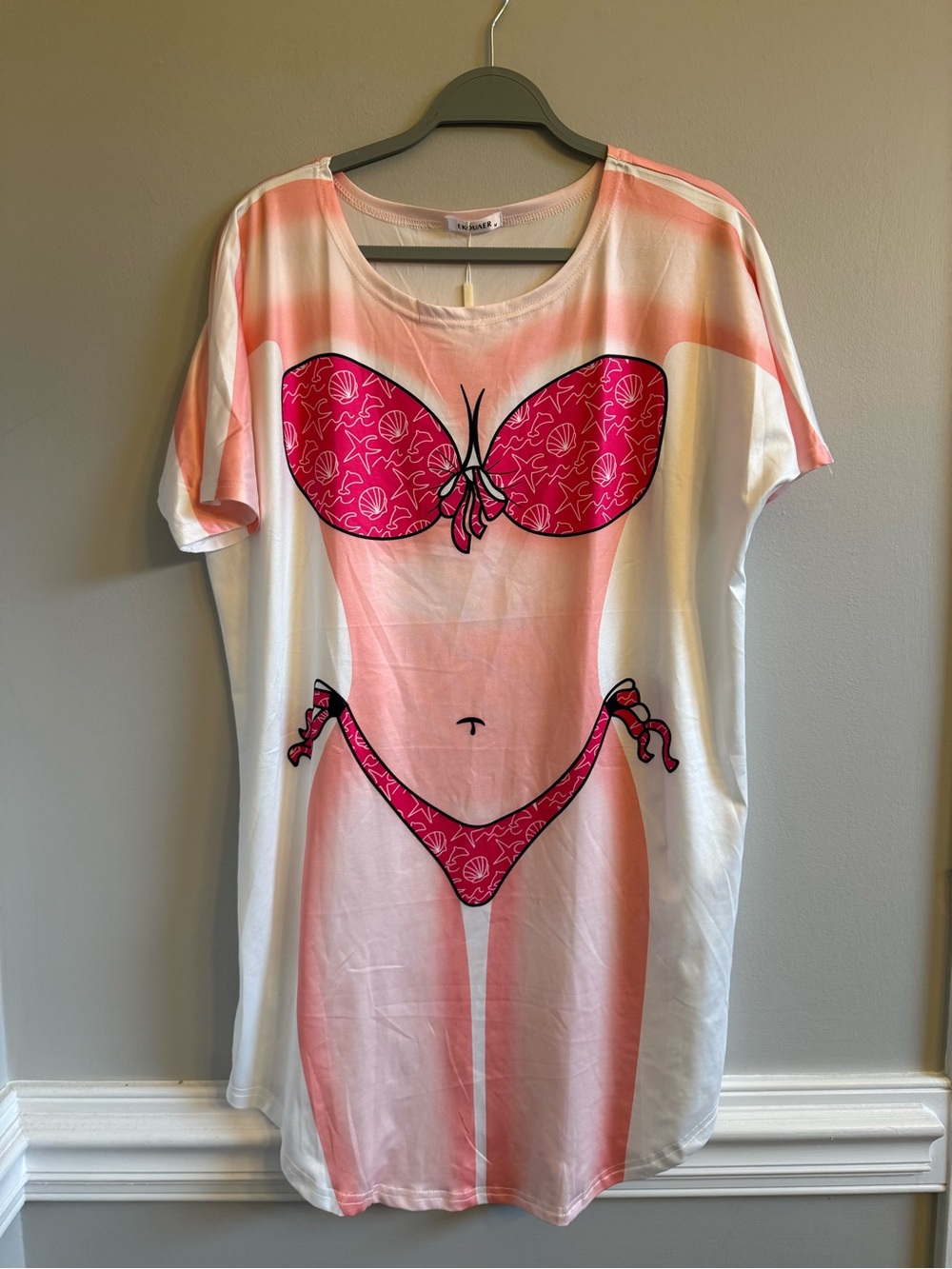 Ekouaer swim coverup, nwt, bikini print